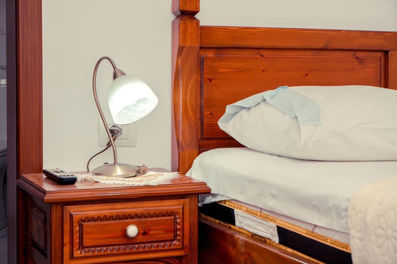 Cico Hostel &Private Room Гирокастра Экстерьер фото