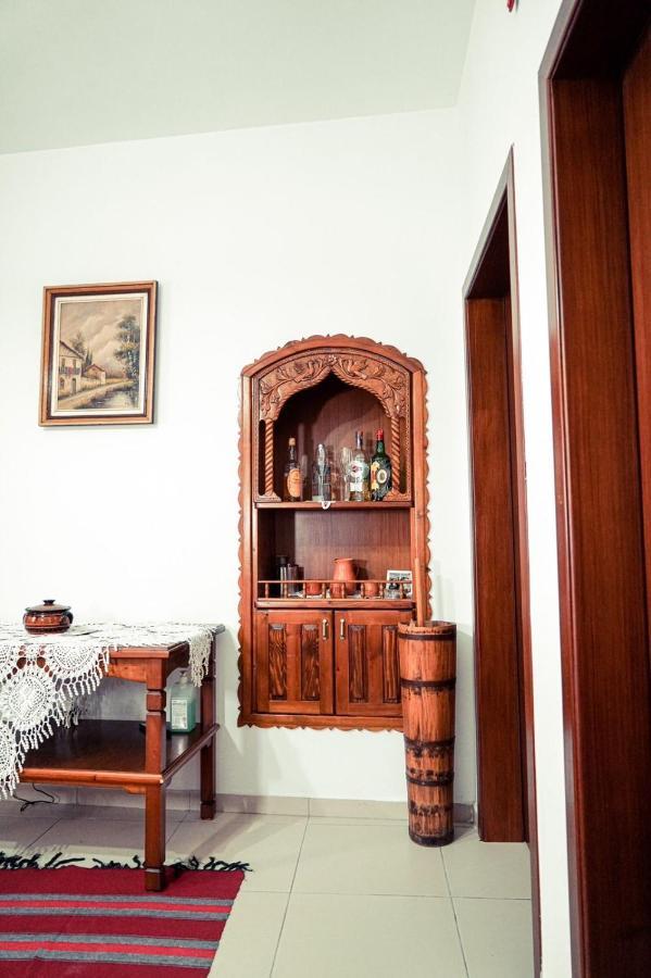 Cico Hostel &Private Room Гирокастра Экстерьер фото