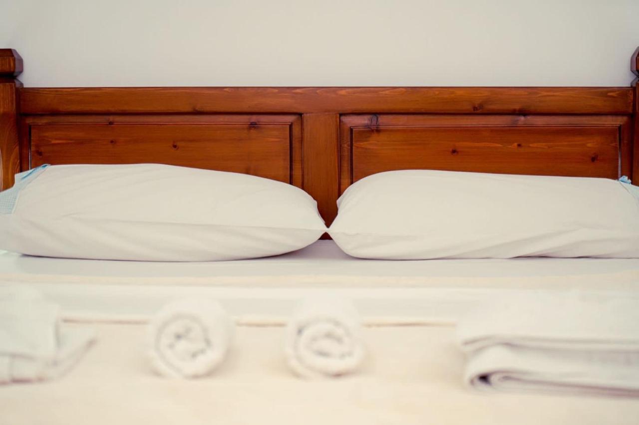Cico Hostel &Private Room Гирокастра Экстерьер фото