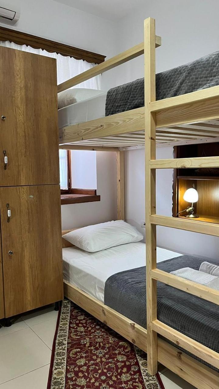 Cico Hostel &Private Room Гирокастра Экстерьер фото