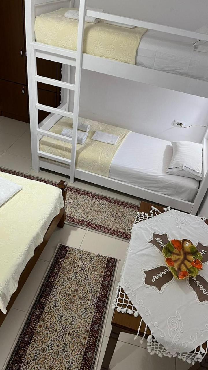 Cico Hostel &Private Room Гирокастра Экстерьер фото