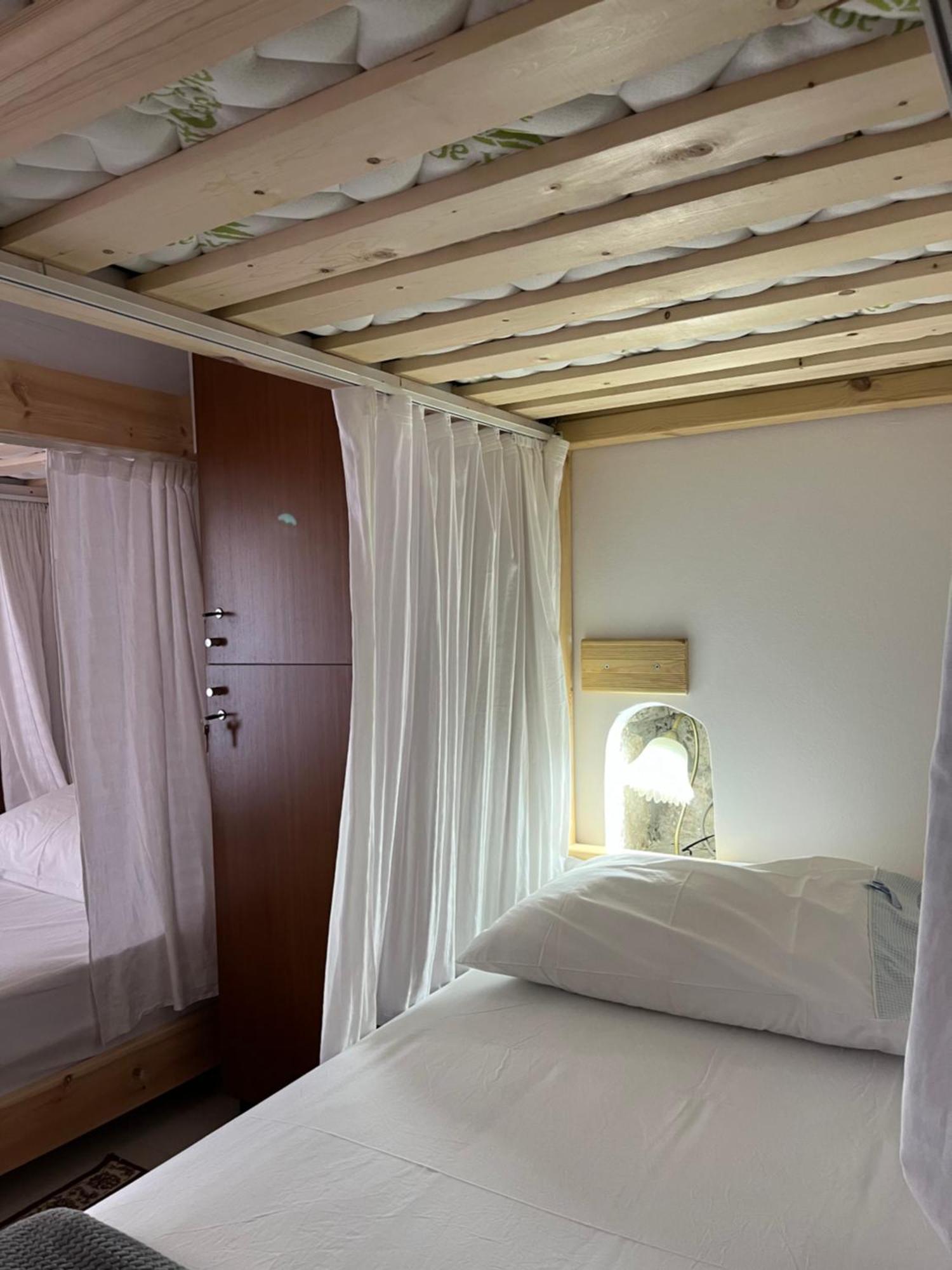 Cico Hostel &Private Room Гирокастра Экстерьер фото